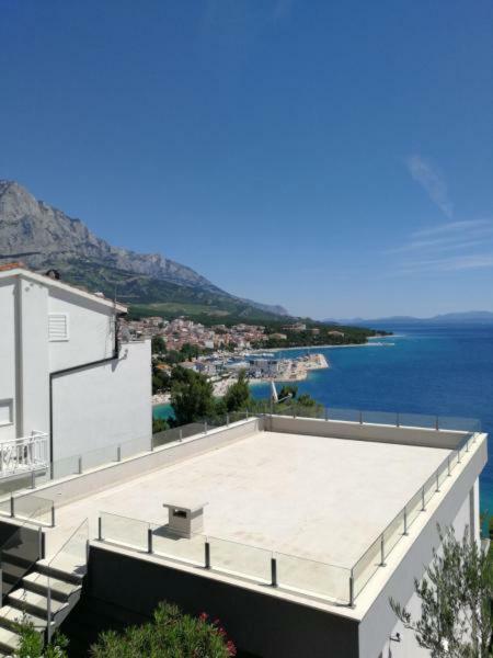 Отель Studio Apartman Monika Башка-Вода Экстерьер фото
